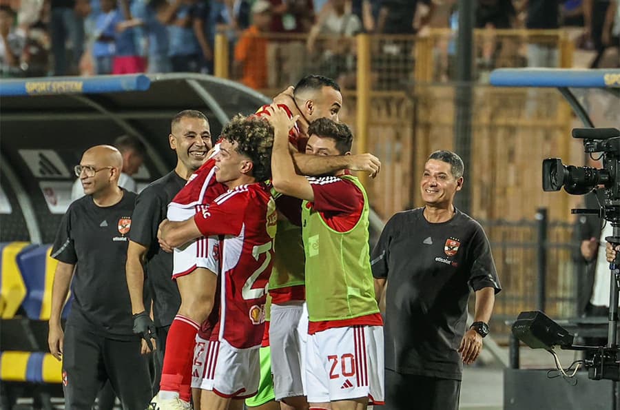 Al Ahly bat Pyramids 3-2