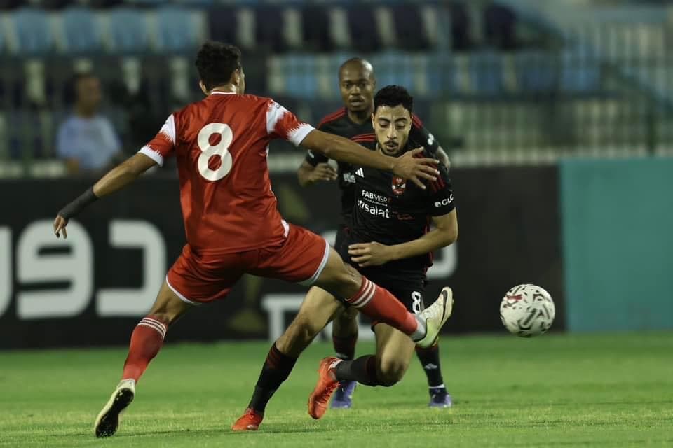 Al Ahly bat Baladiyat El Mahalla 2-1