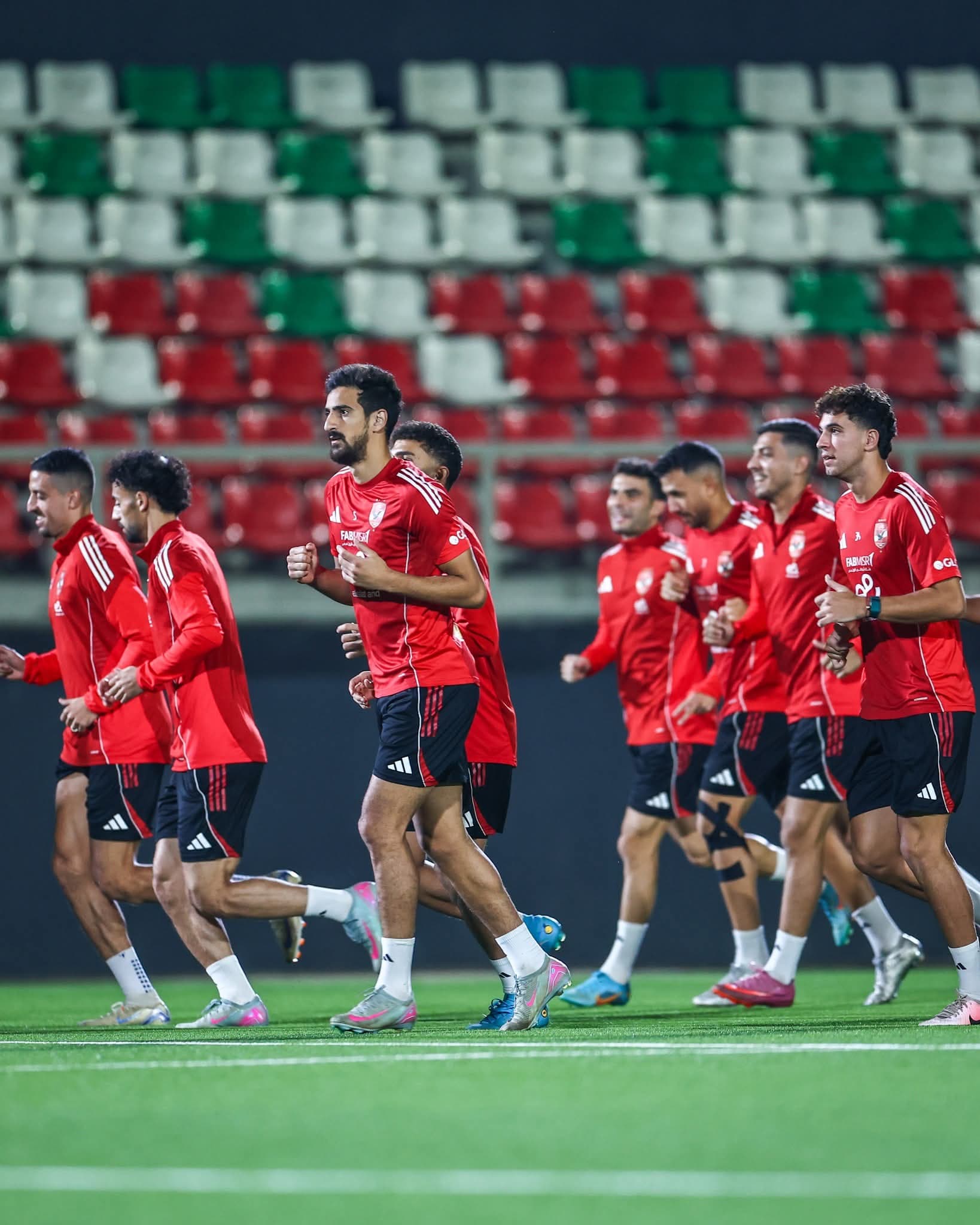 دوري أبطال إفريقيا | الأهلي ينهي مرانه الأول في بوروندي وسط هطول غزير للأمطار