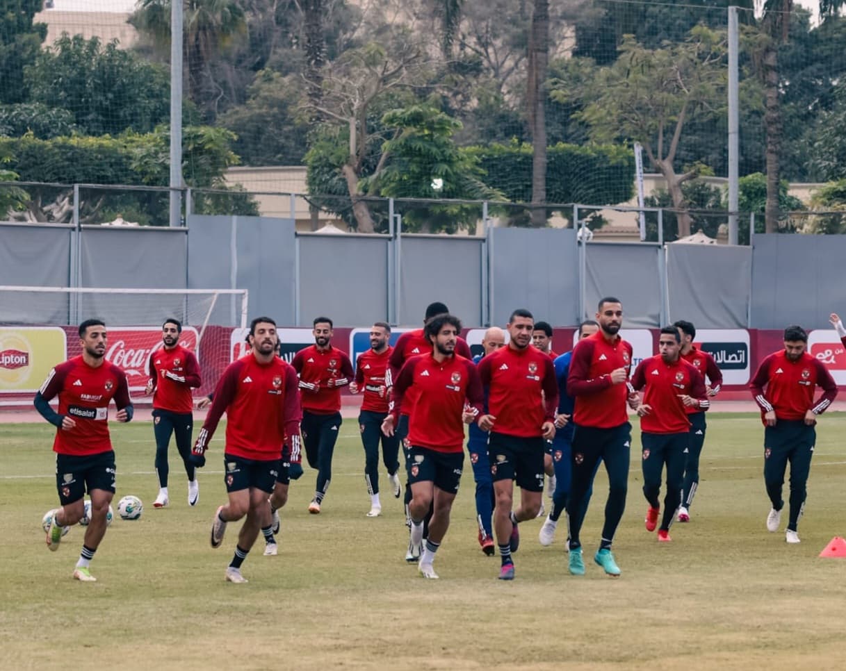 Exercices physiques et séances d'entraînement intensives pour les joueurs